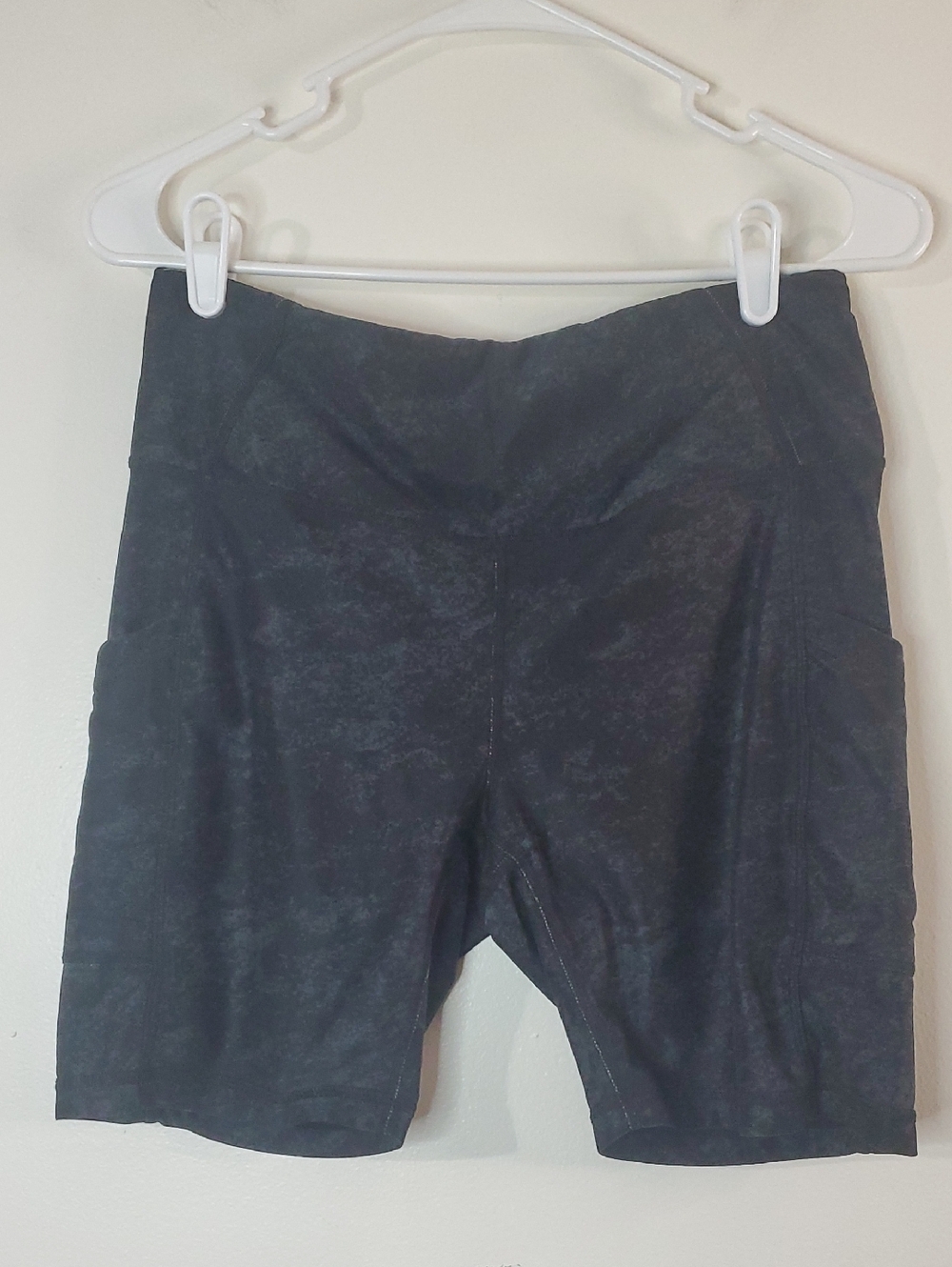 Prana Womens Black Speckled 7" Bike Shorts with Side Pockets Size Large Active